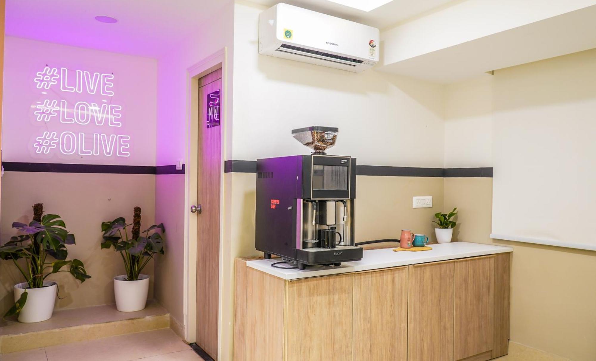 Olive Hotel Millers Road By Embassy Group Bangalore Ngoại thất bức ảnh