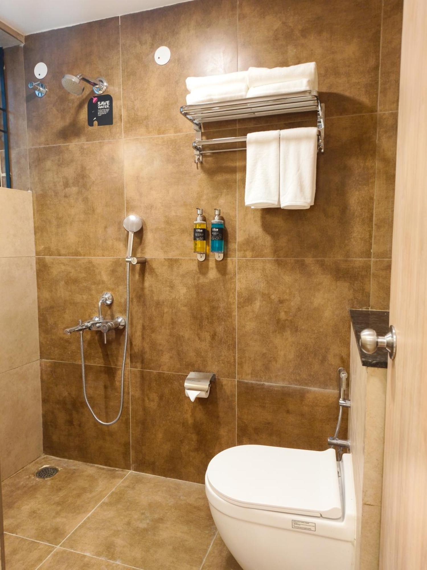 Olive Hotel Millers Road By Embassy Group Bangalore Ngoại thất bức ảnh